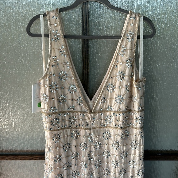 Mac Duggal SLEEVELESS HAND BEADED V-NECK GOWN size 12 NEW $398 - Picture 10 of 14